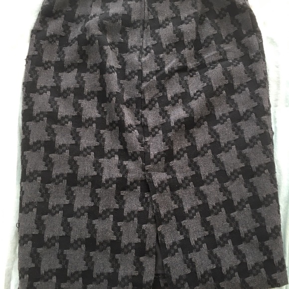 Women’s pencil grey skirt - Picture 2 of 3